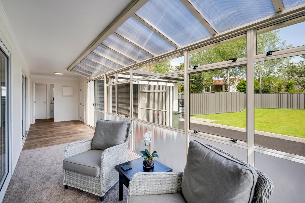 Belmont Pool Paradise - Havelock North Home Extérieur photo